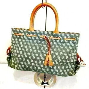 DOONEY AND BOURKE  HANDBAG